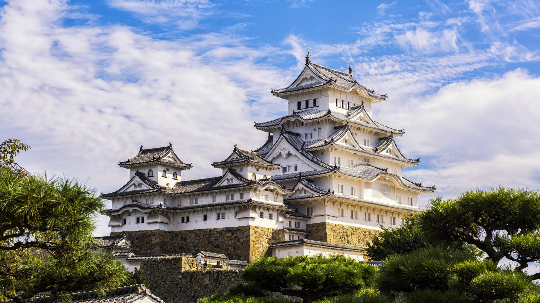 Highlights of Himeji Castle｜Beautiful White Egret Castle with Traps ...